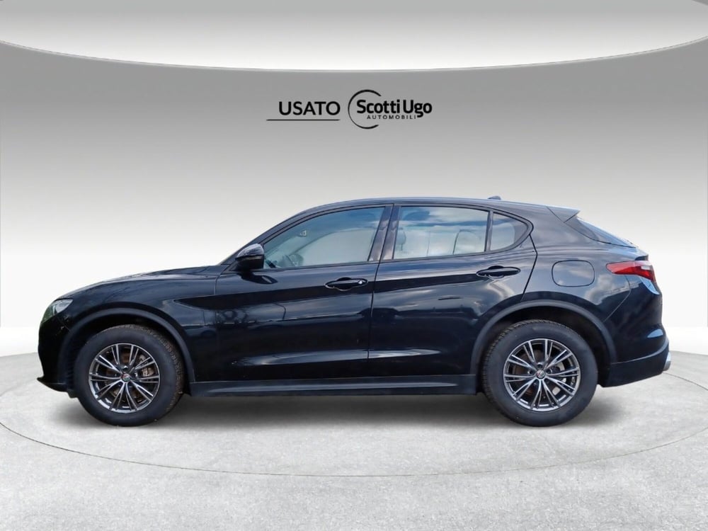 Alfa Romeo Stelvio usata a Siena (5)