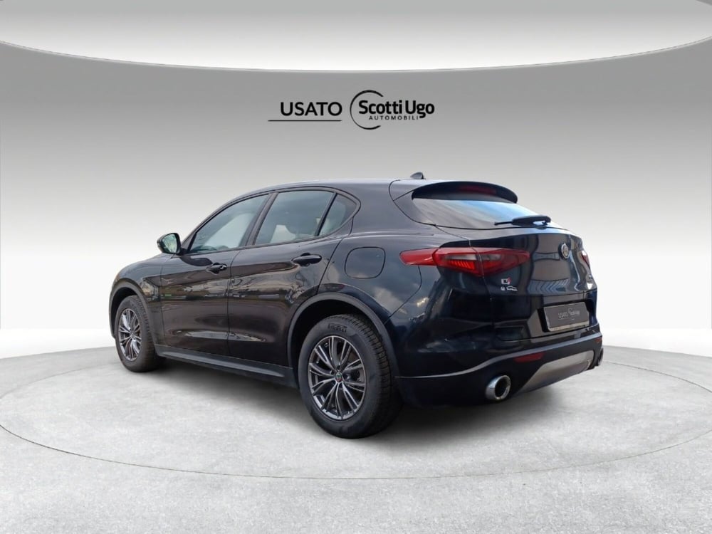 Alfa Romeo Stelvio usata a Siena (6)