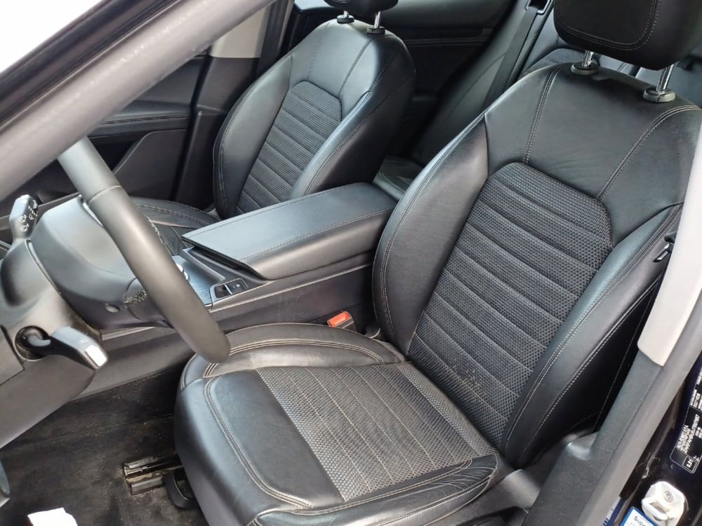 Alfa Romeo Stelvio usata a Siena (8)