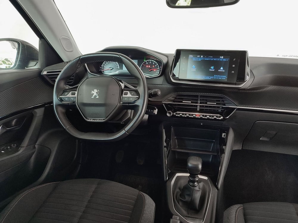 Peugeot 2008 usata a Palermo (9)