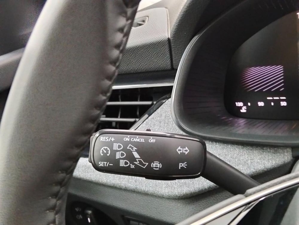 Skoda Kamiq usata a Como (11)