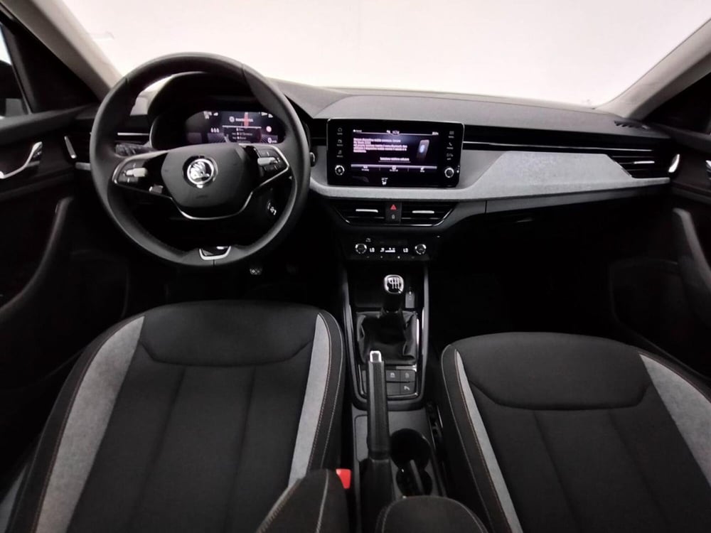 Skoda Kamiq usata a Como (4)