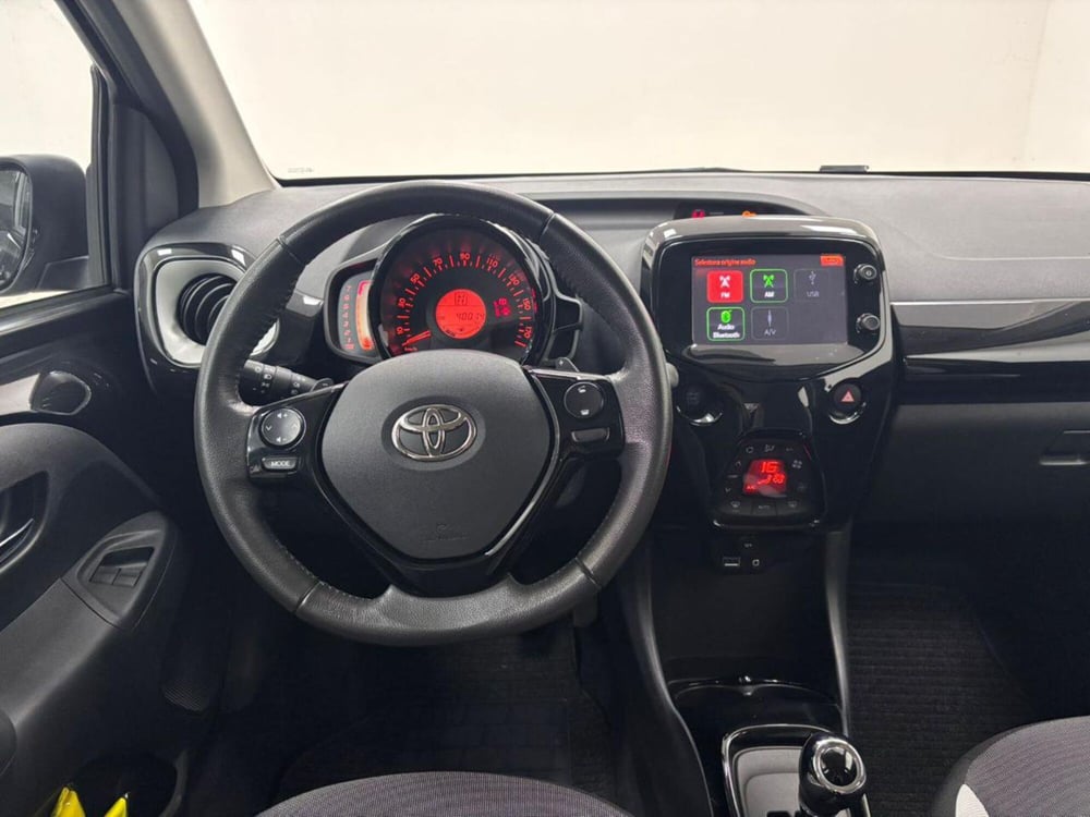 Toyota Aygo usata a Como (11)