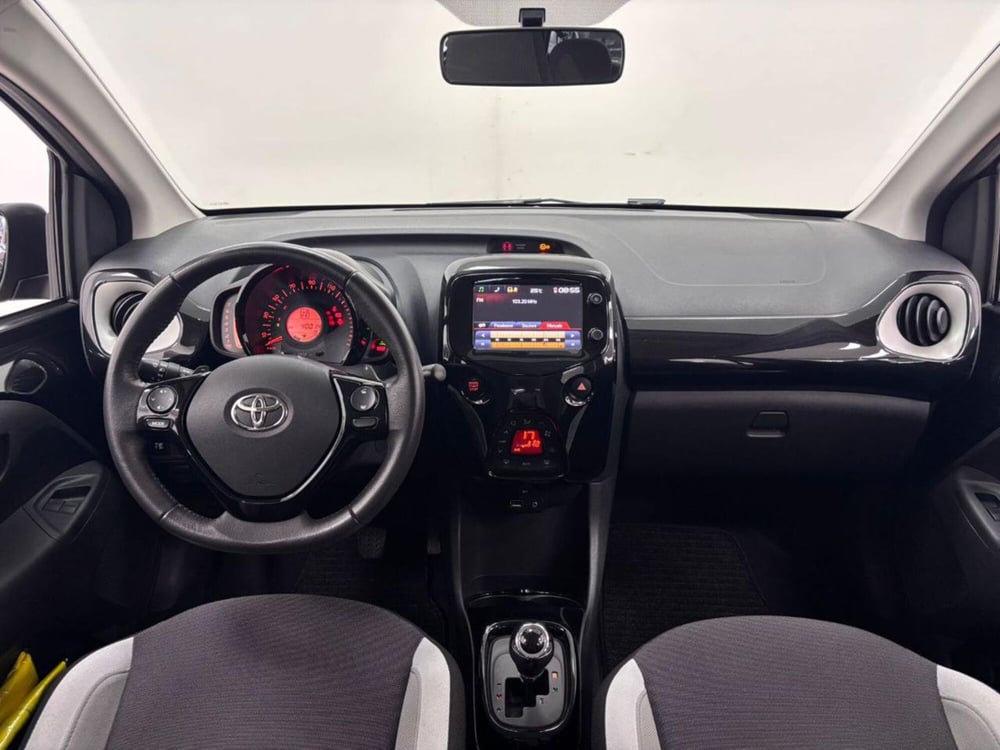 Toyota Aygo usata a Como (4)