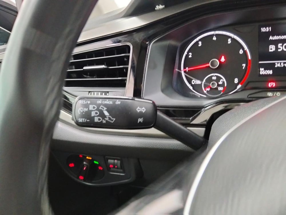 Volkswagen Polo usata a Como (11)