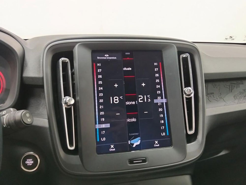 Volvo XC40 usata a Como (15)