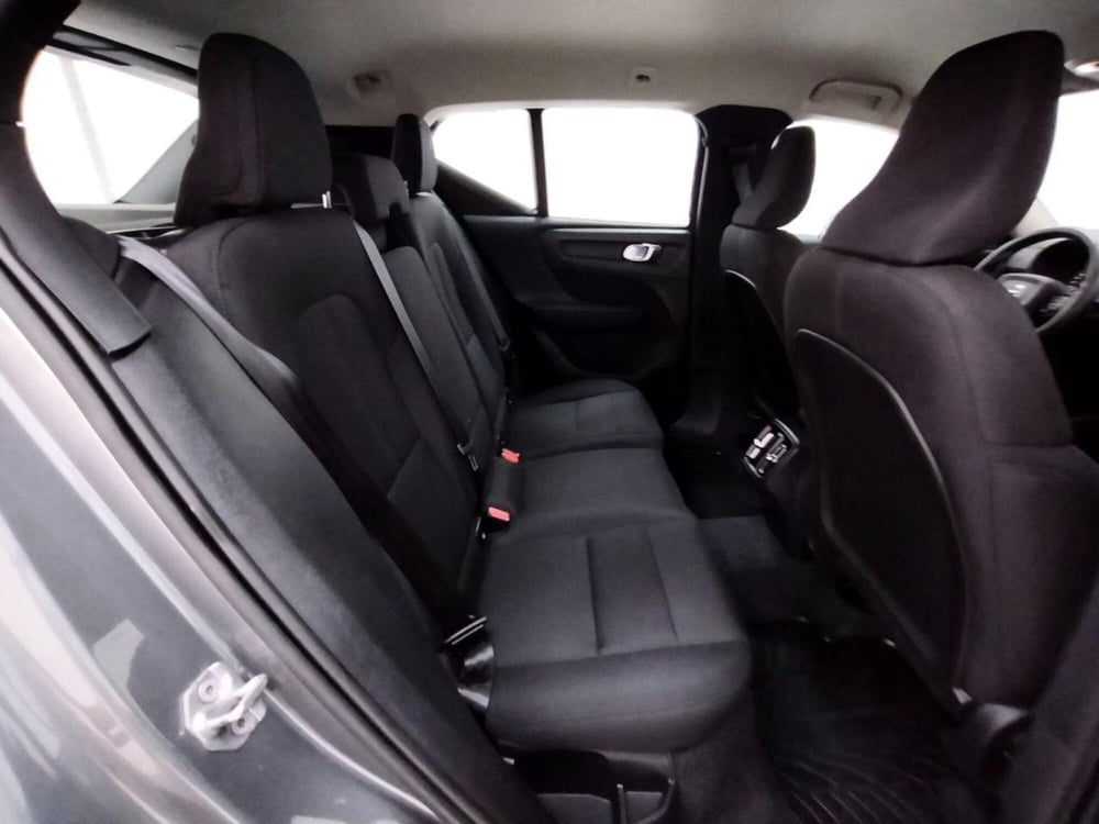Volvo XC40 usata a Como (5)