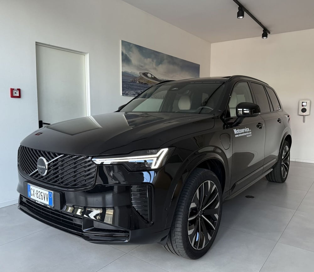 Volvo XC90 usata a Parma