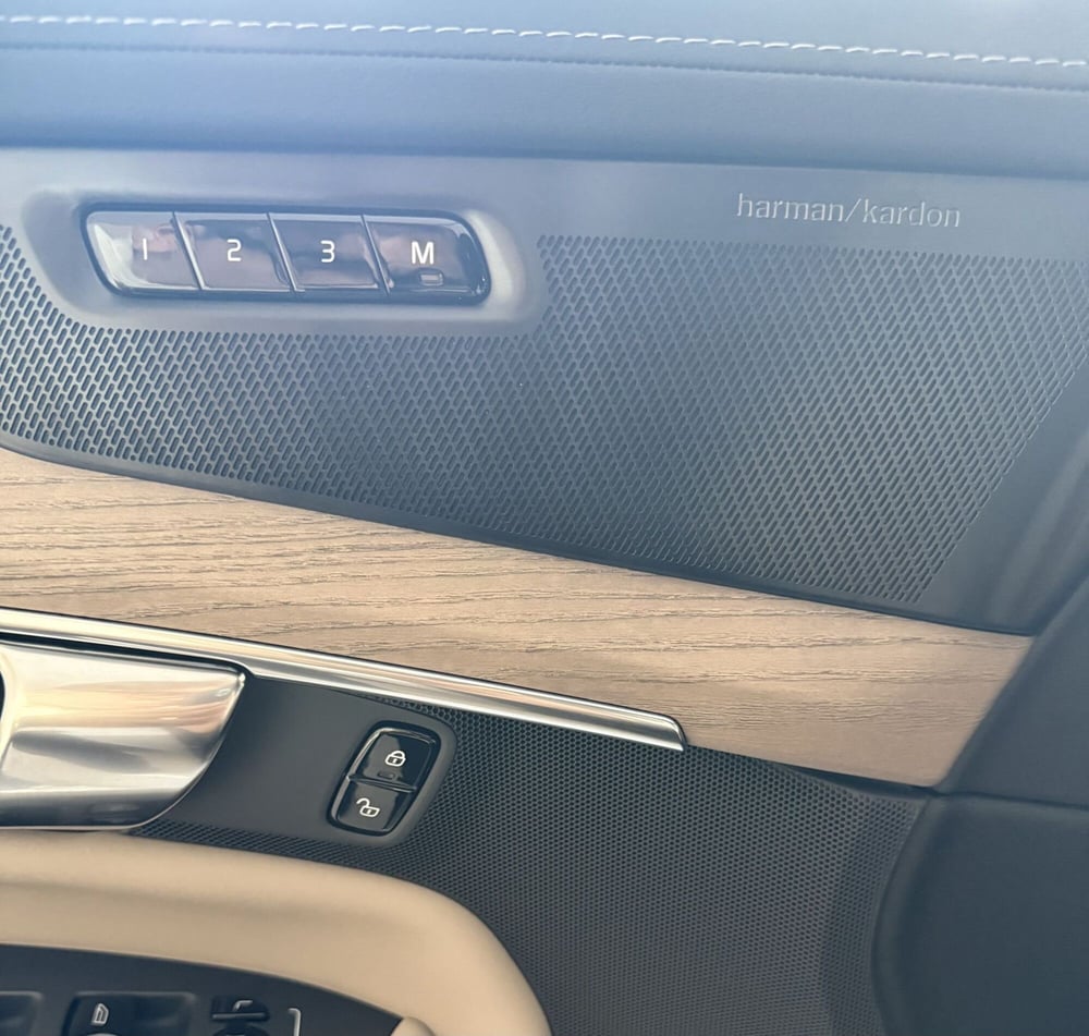 Volvo XC90 usata a Parma (9)