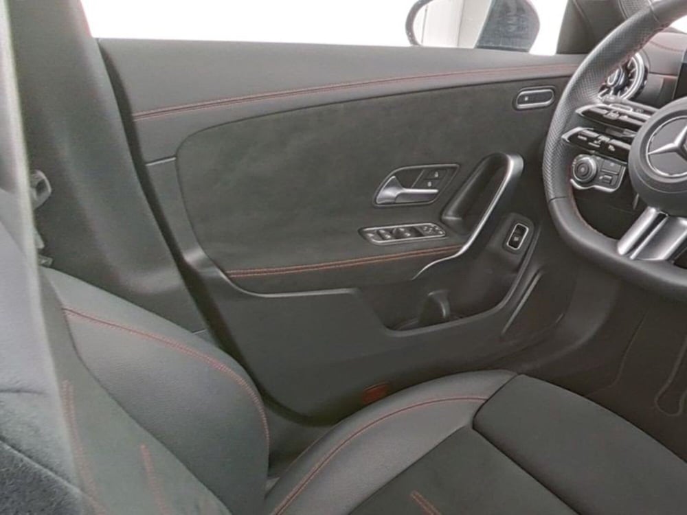 Mercedes-Benz CLA Shooting Brake usata a Monza e Brianza (4)