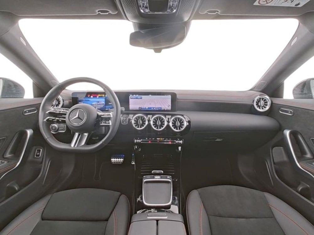 Mercedes-Benz CLA Shooting Brake usata a Monza e Brianza (5)