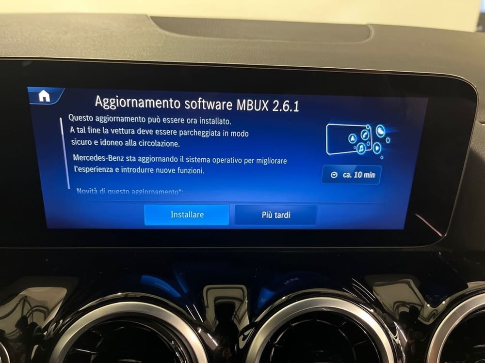 Mercedes-Benz GLA SUV usata a Milano (12)
