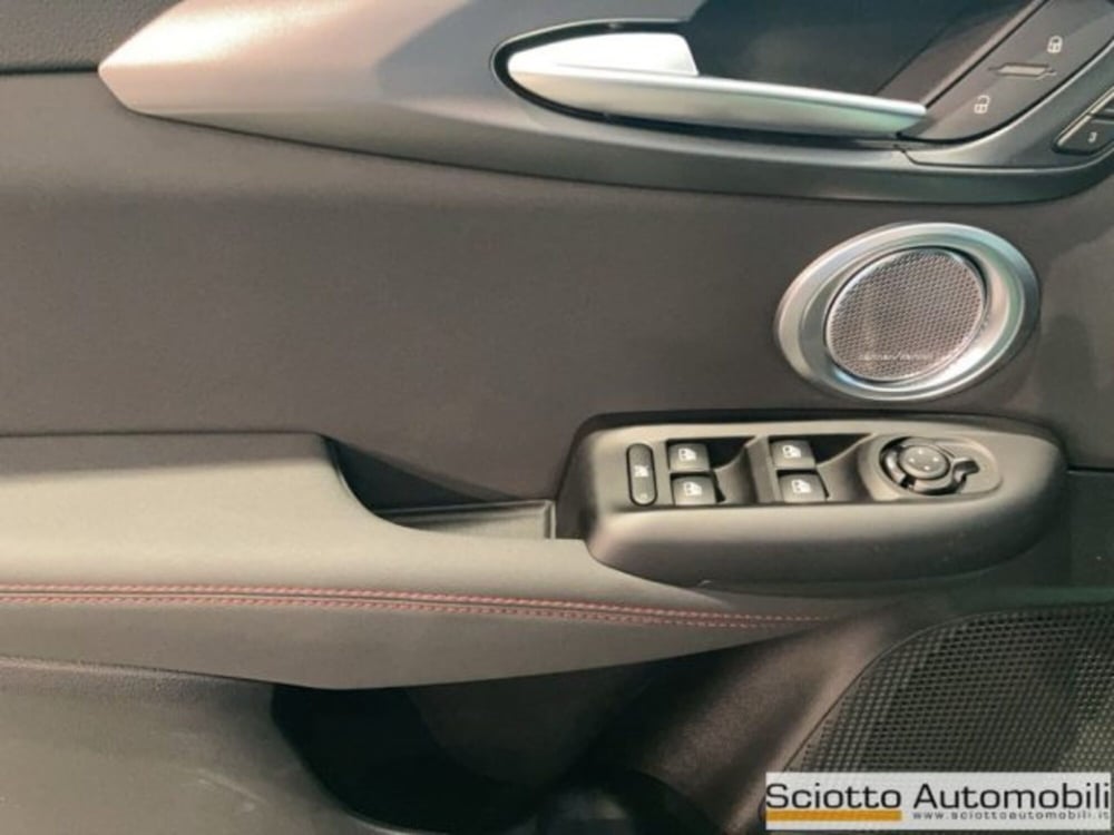 Alfa Romeo Tonale nuova a Messina (12)