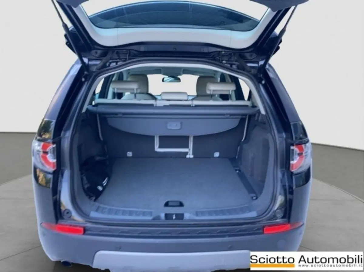 Land Rover Discovery Sport usata a Messina (17)