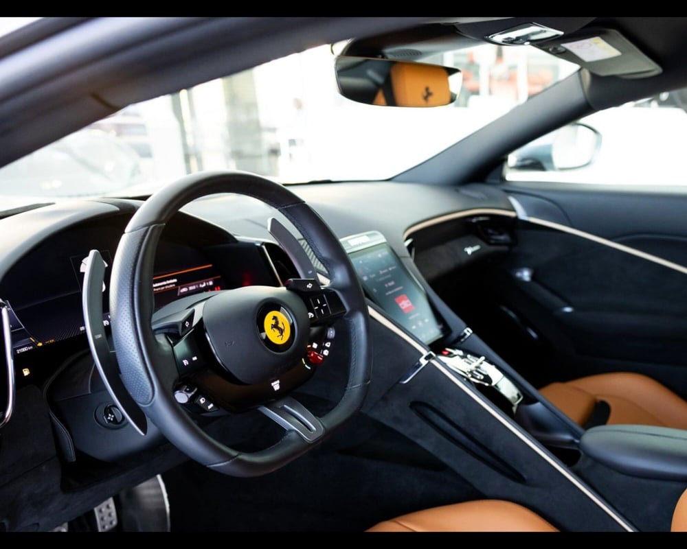 Ferrari Roma Spider usata a Padova (5)