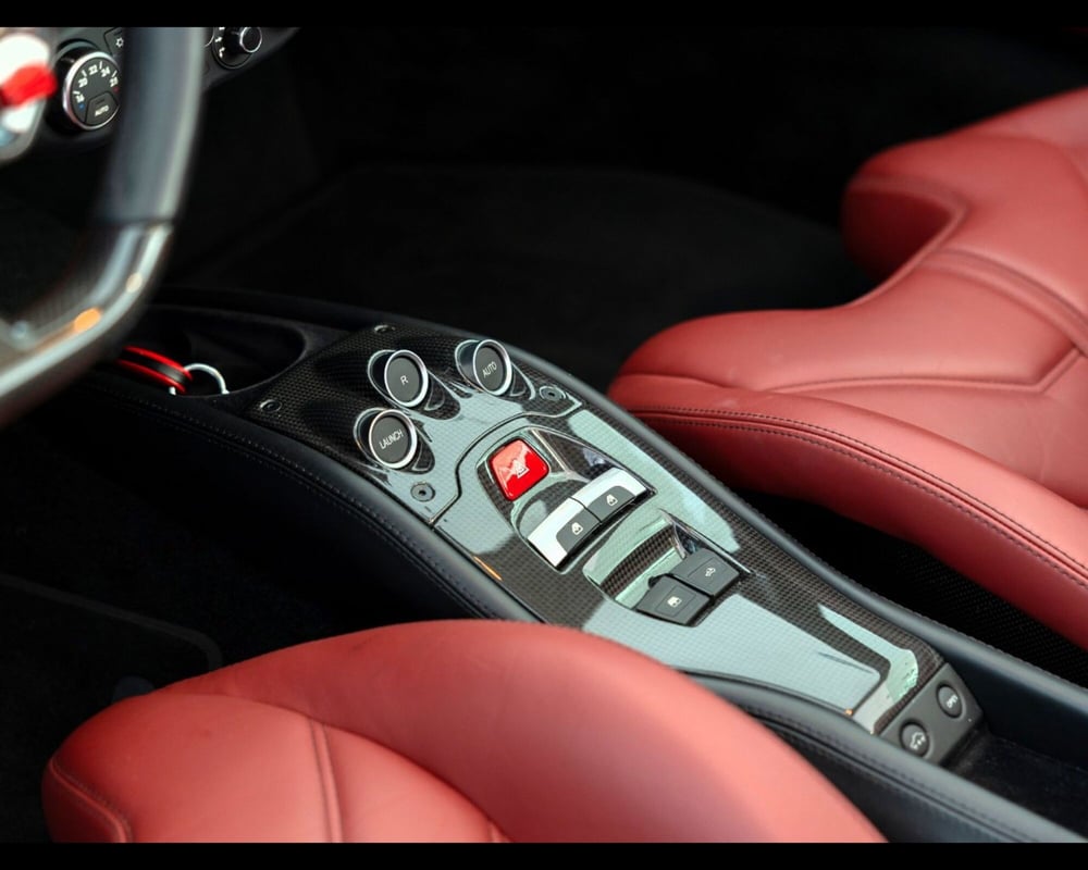 Ferrari 458 Coupé usata a Padova (15)
