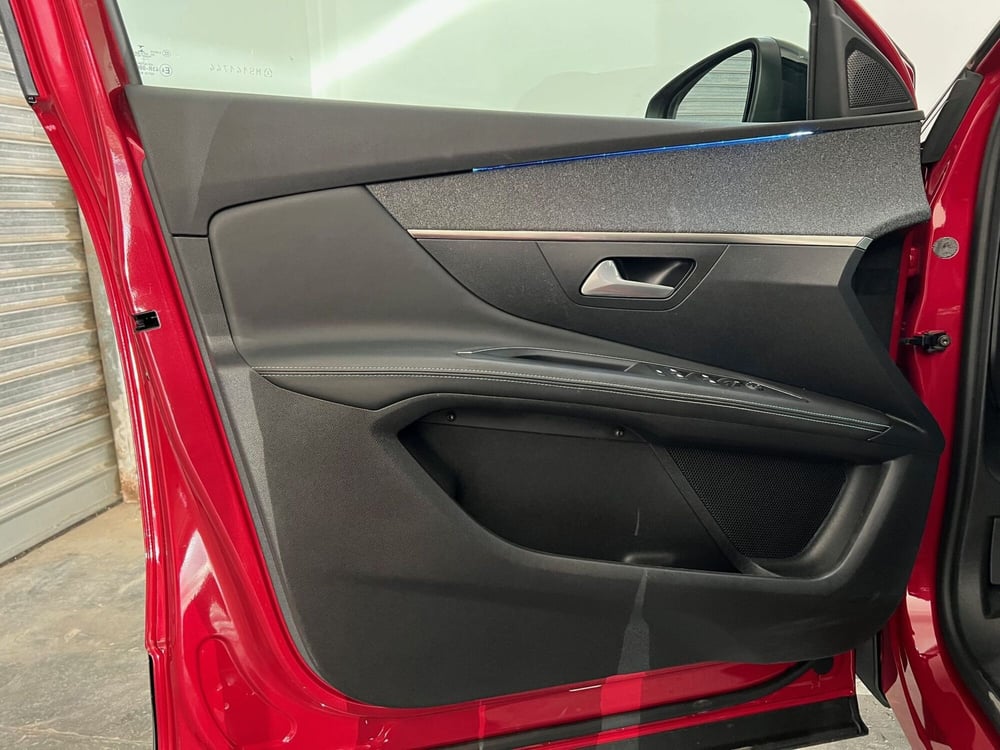 Peugeot 3008 usata a Bari (12)