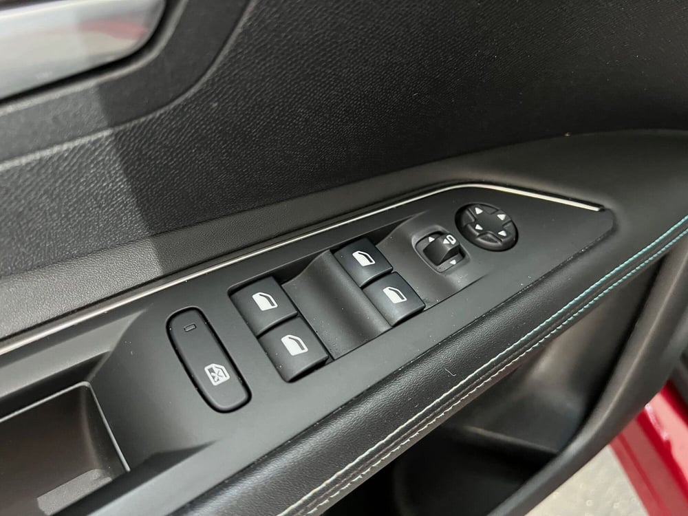 Peugeot 3008 usata a Bari (14)