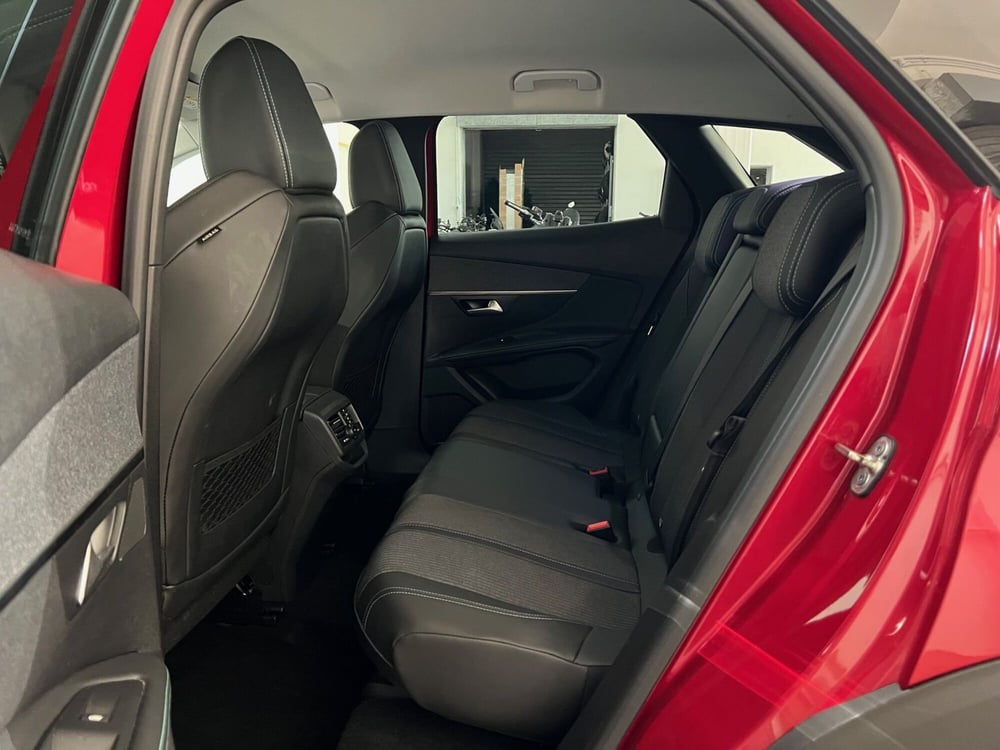 Peugeot 3008 usata a Bari (18)
