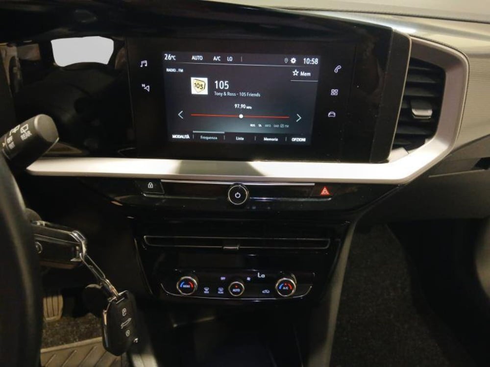 Opel Mokka usata a Genova (15)