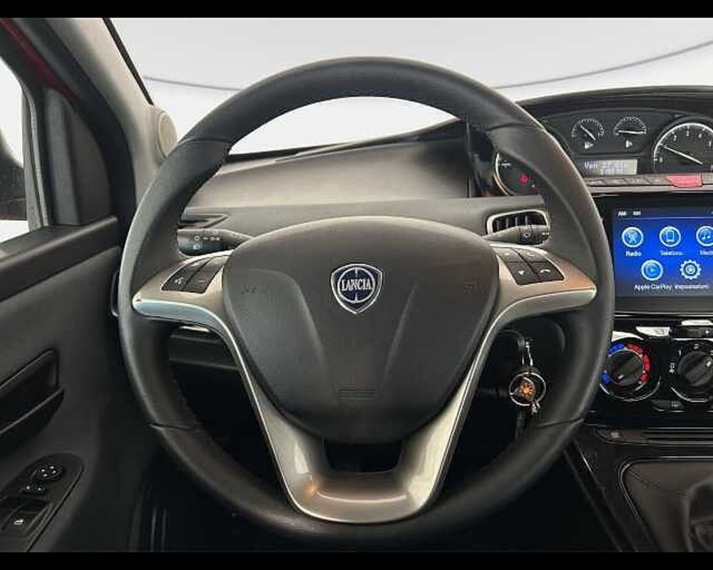 Lancia Ypsilon usata a Roma (7)
