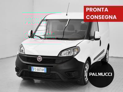 Fiat Dobl&ograve; Furgone 1.6 MJT 105CV PC-TN Cargo Lamierato SX del 2018 usata a Prato