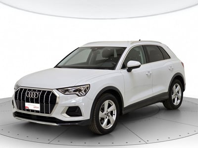 Audi Q3 35 2.0 tdi Business Advanced s-tronic del 2024 usata a Alessandria