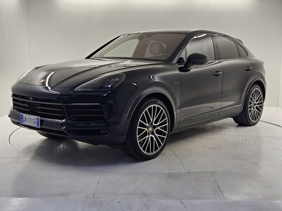 Porsche Cayenne Coup&eacute; 3.0 V6 E-Hybrid Platinum Edition del 2023 usata a Bergamo