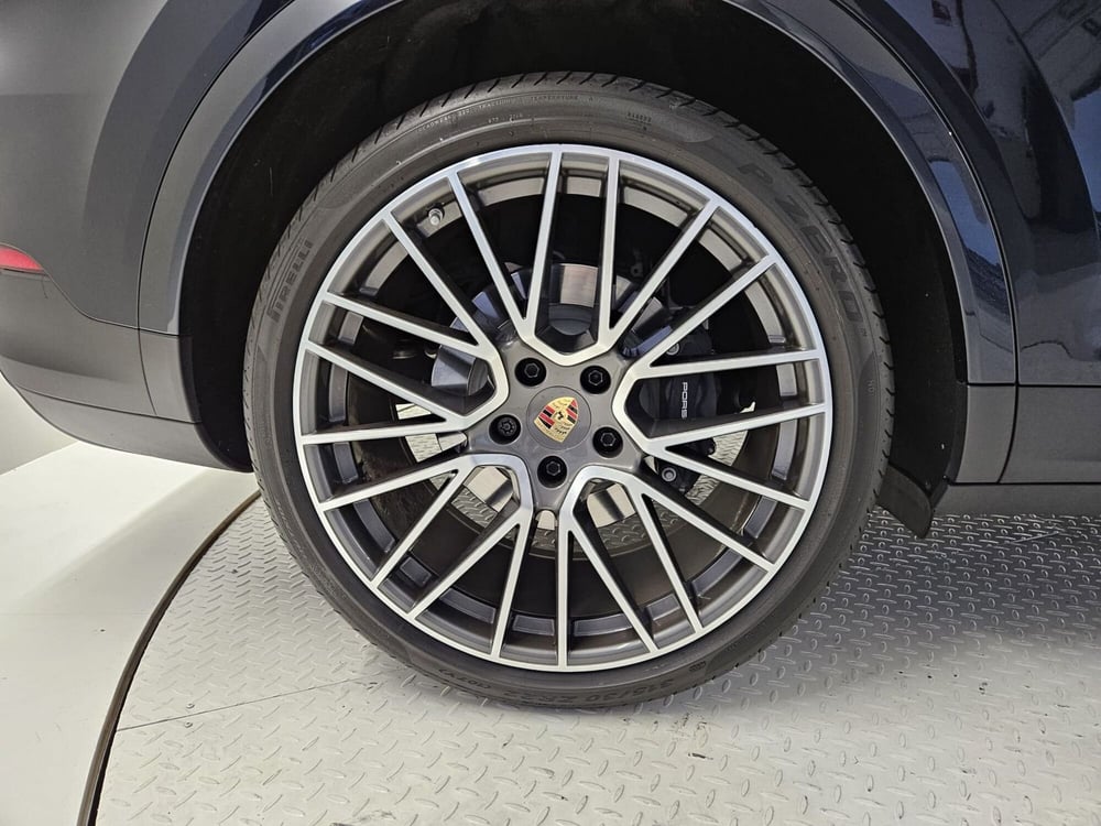 Porsche Cayenne Coupé usata a Bergamo (9)