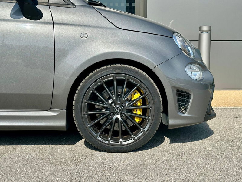 Abarth 695 Cabrio usata a Bari (8)