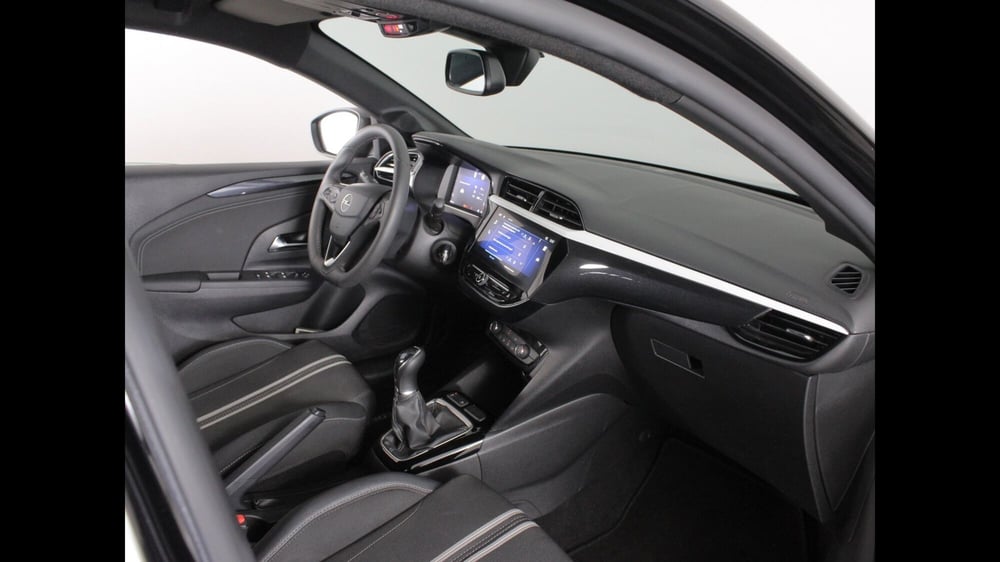 Opel Corsa usata a Palermo (11)