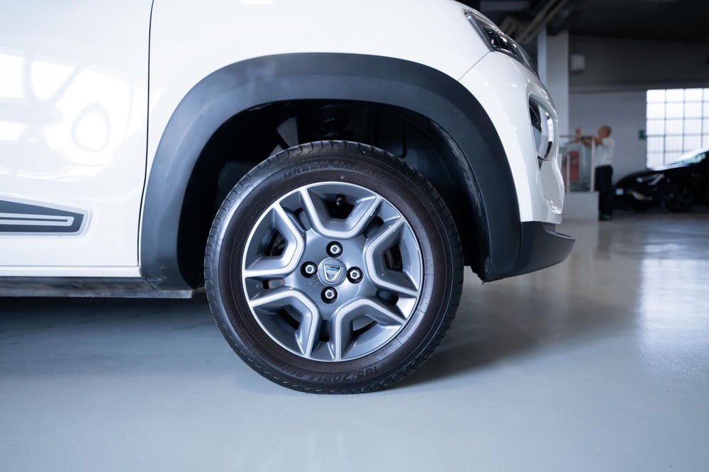 Dacia Spring nuova a Torino (15)