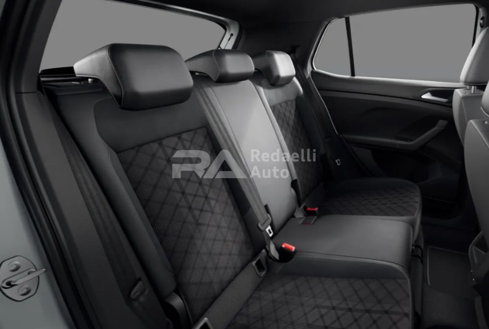 Volkswagen T-Cross nuova a Lecco (8)