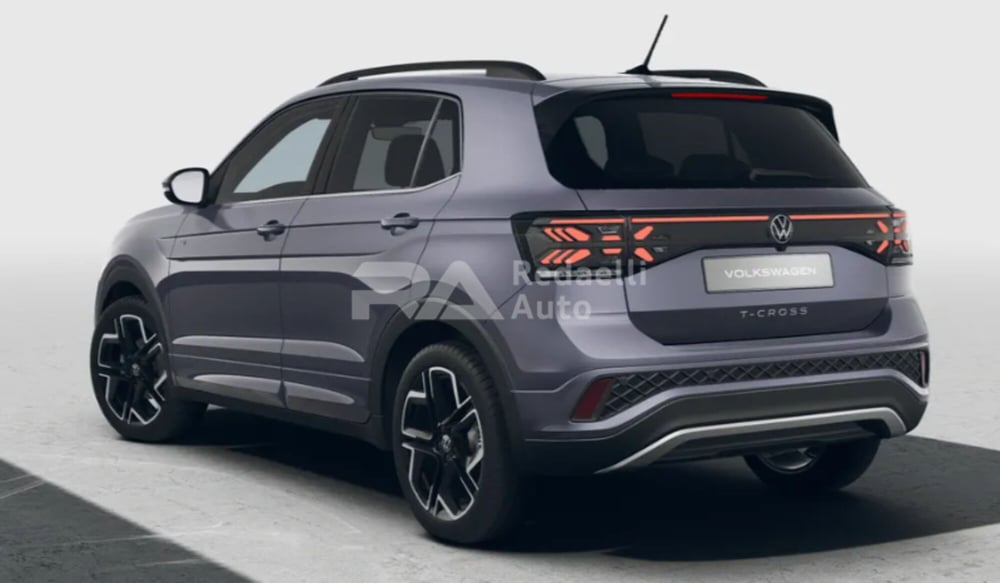 Volkswagen T-Cross nuova a Lecco (3)