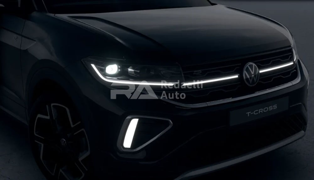 Volkswagen T-Cross nuova a Lecco (4)