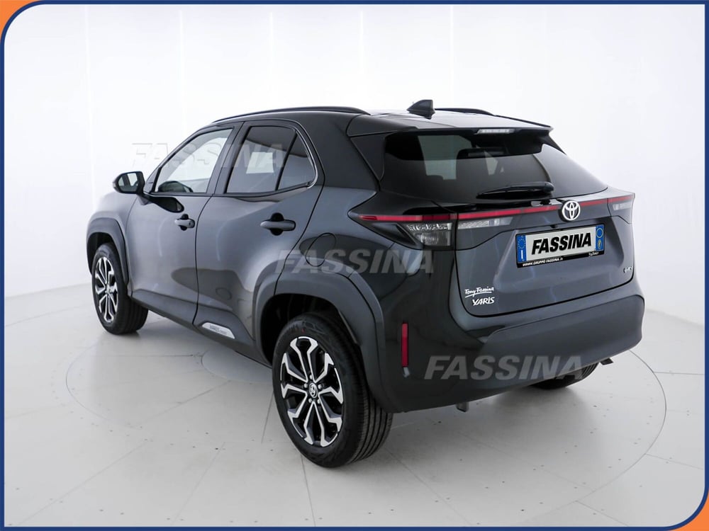 Toyota Yaris Cross nuova a Milano (4)
