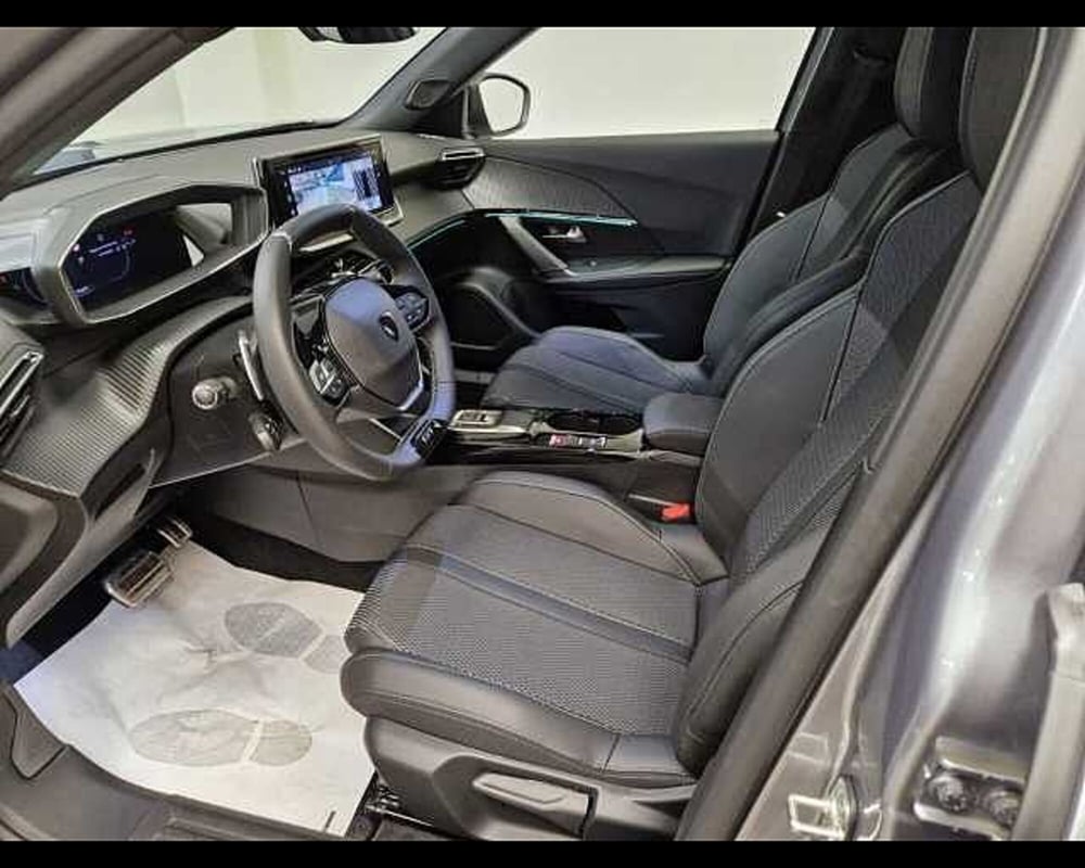 Peugeot 2008 usata a Milano (10)