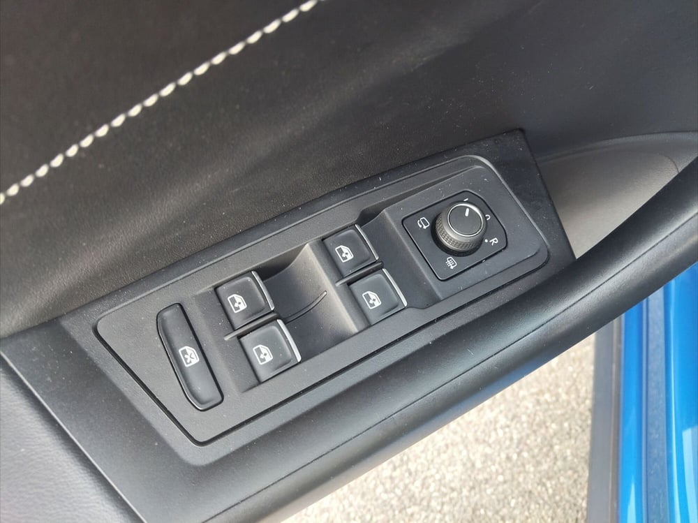 Volkswagen T-Roc usata a Modena (14)