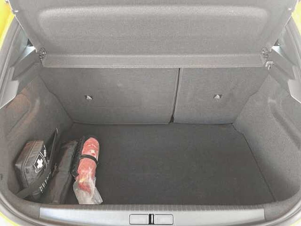 Peugeot 208 usata a Palermo (16)