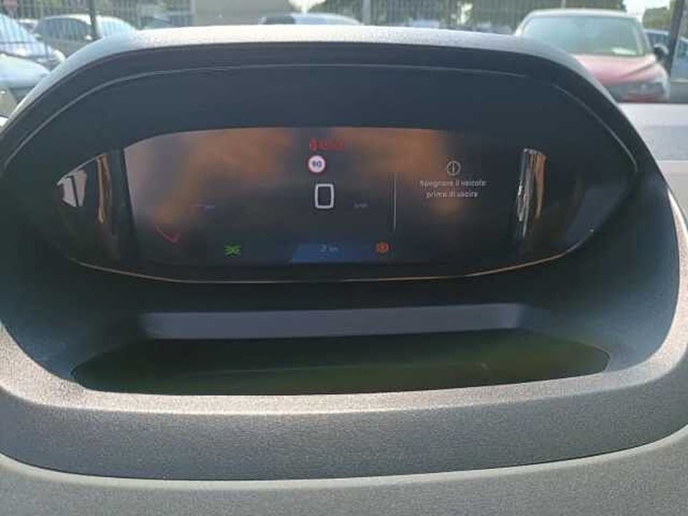 Peugeot Rifter nuova a Milano (15)