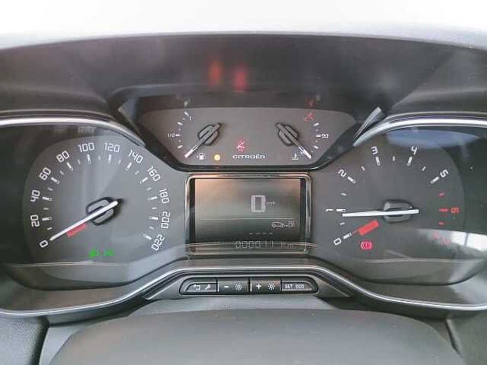 Citroen C3 Aircross nuova a Milano (12)