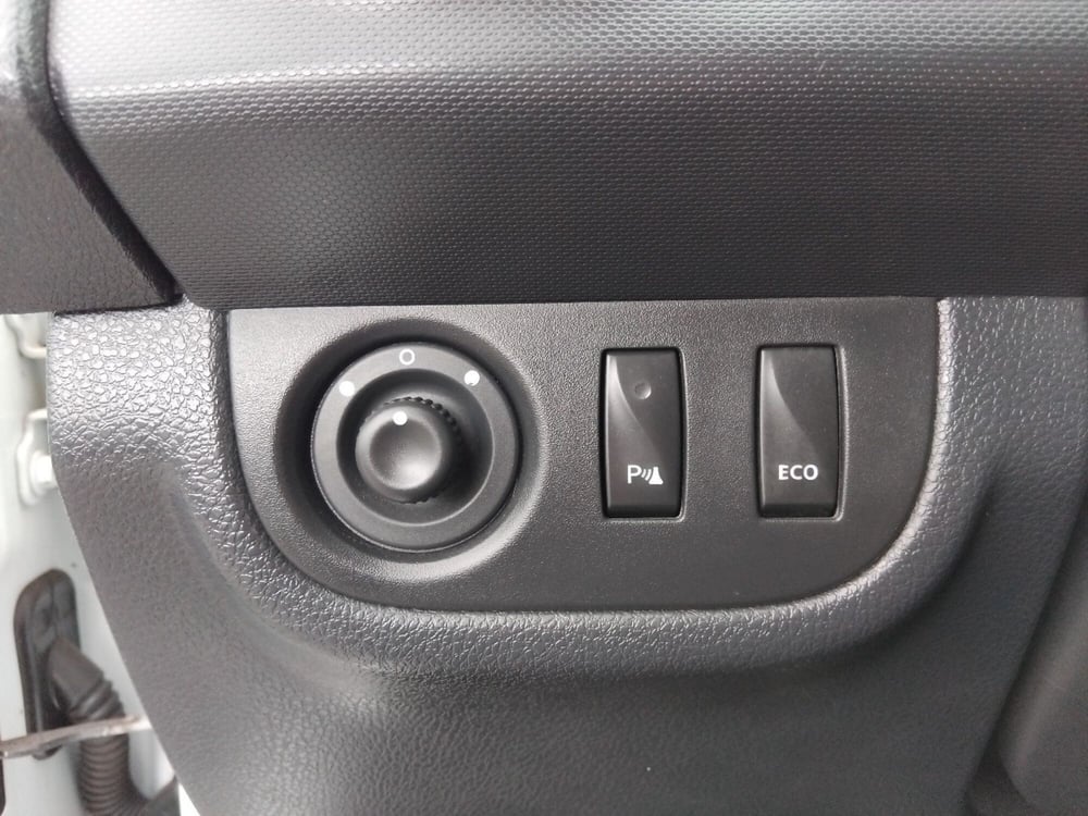 Dacia Sandero usata a Roma (14)