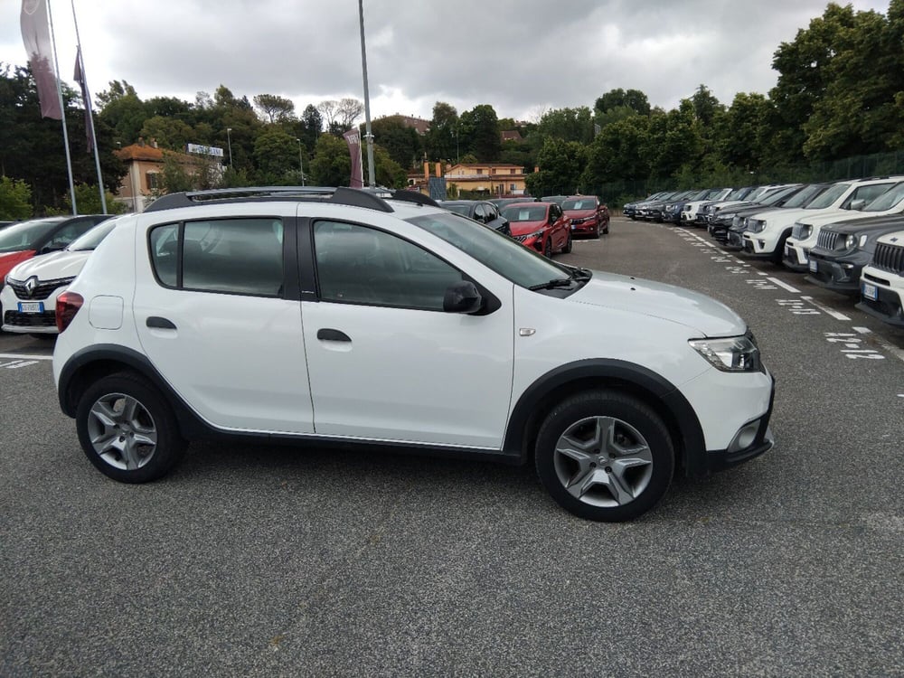 Dacia Sandero usata a Roma (6)