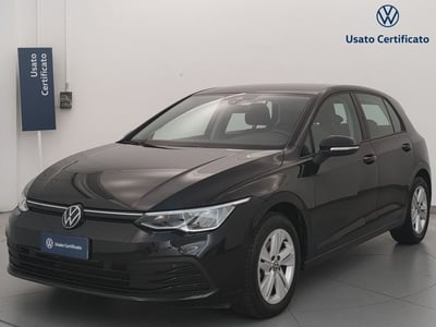 Volkswagen Golf 1.0 TSI EVO Life del 2024 usata a Busto Arsizio
