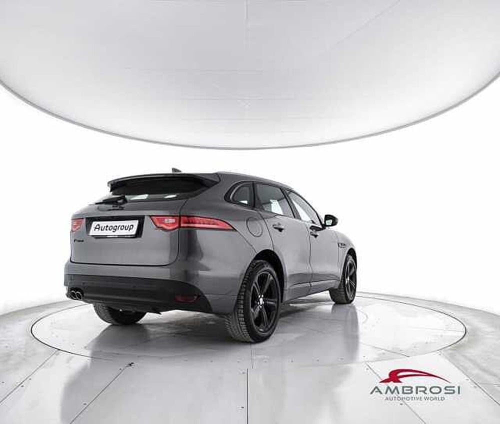 Jaguar F-Pace usata a Perugia (3)