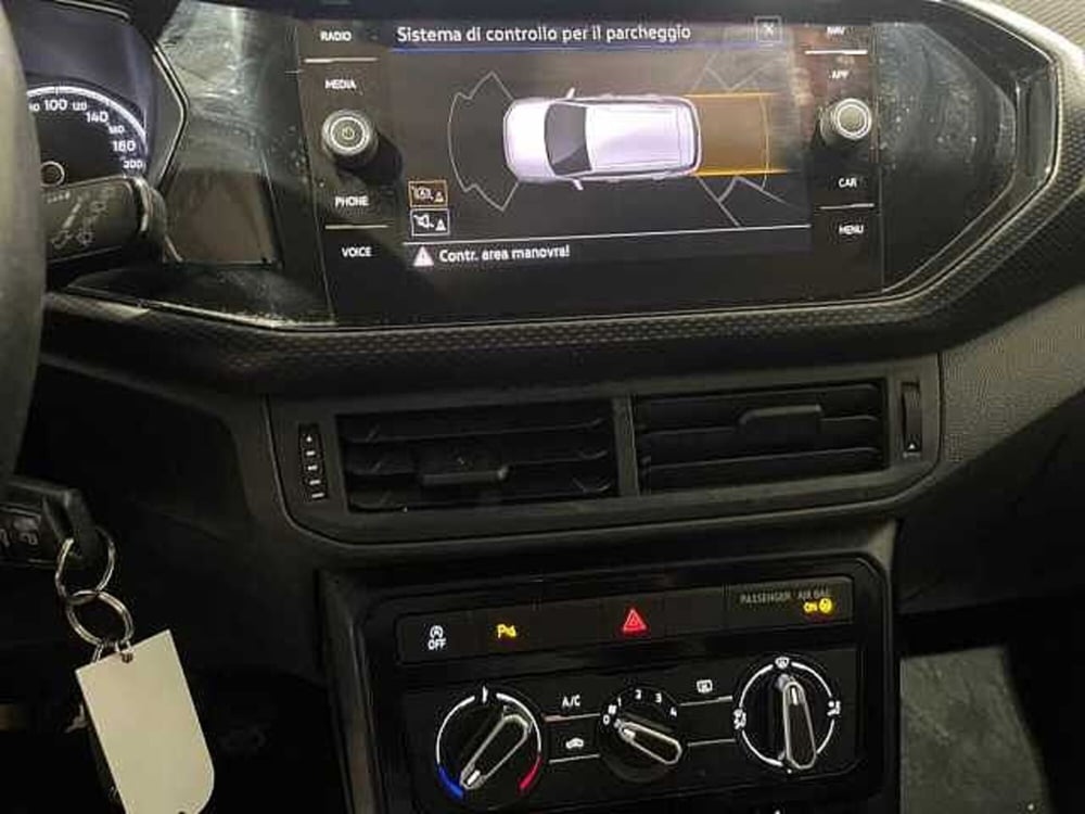 Volkswagen T-Cross usata a Genova (13)