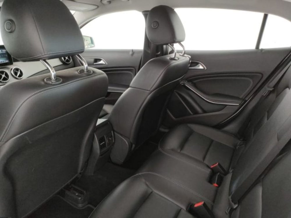 Mercedes-Benz GLA SUV usata a Modena (11)