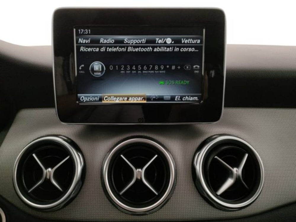 Mercedes-Benz GLA SUV usata a Modena (18)