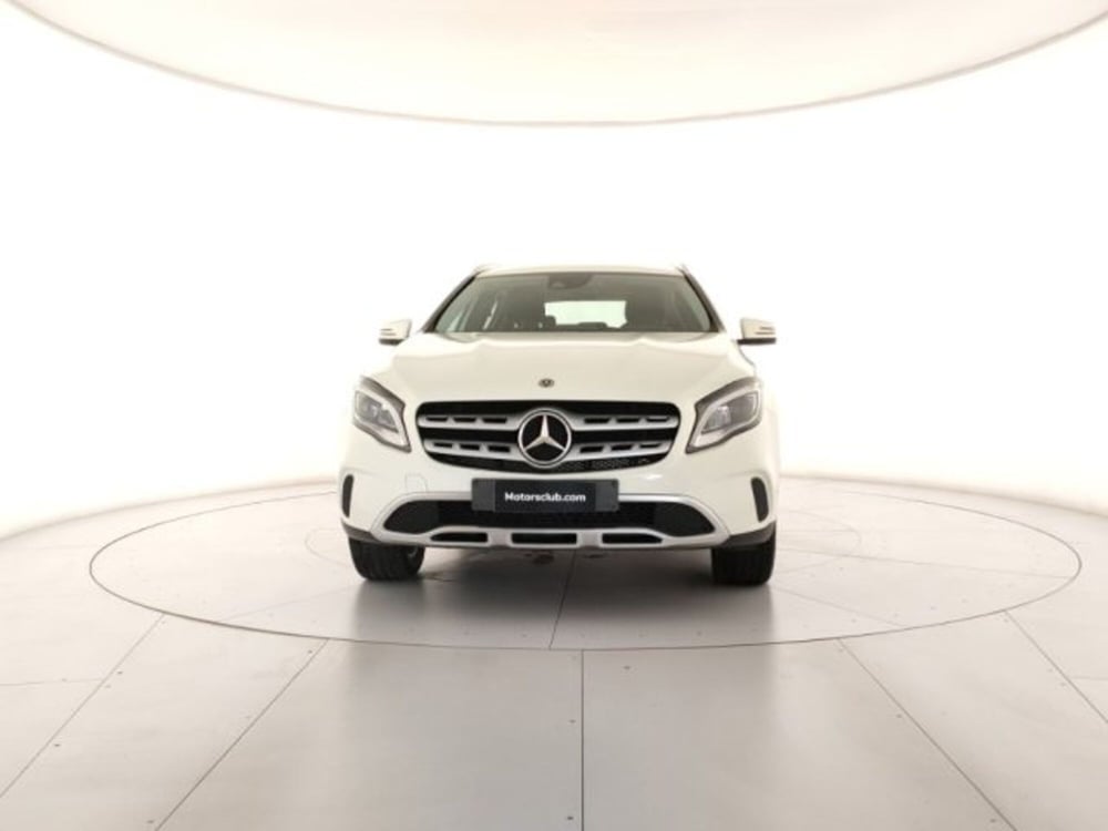 Mercedes-Benz GLA SUV usata a Modena (9)