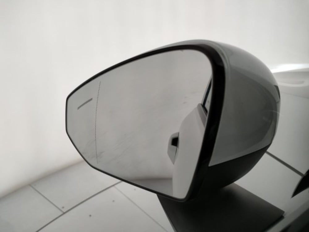 Volvo EX30 usata a Modena (16)